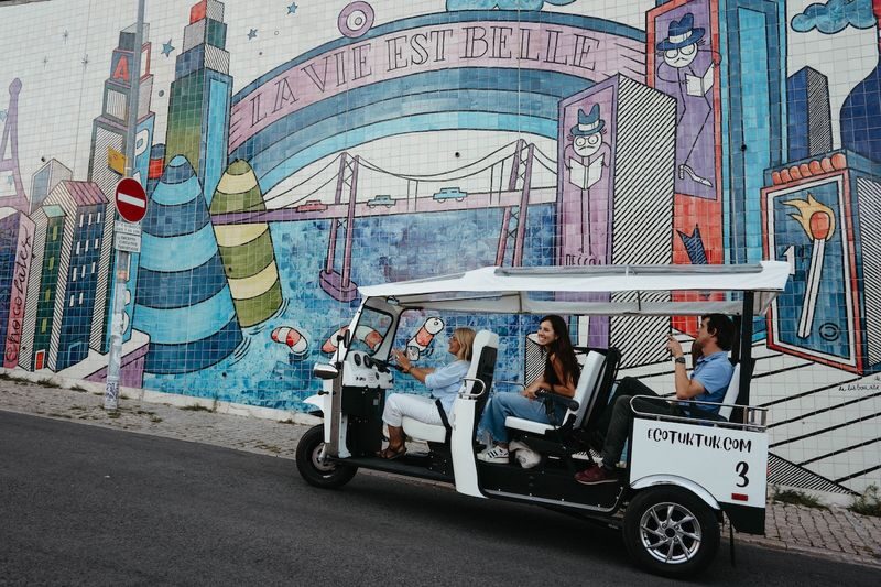 Expert Plus Tour of Lisbon by Eco Tuk Tuk - What the private format means for your group