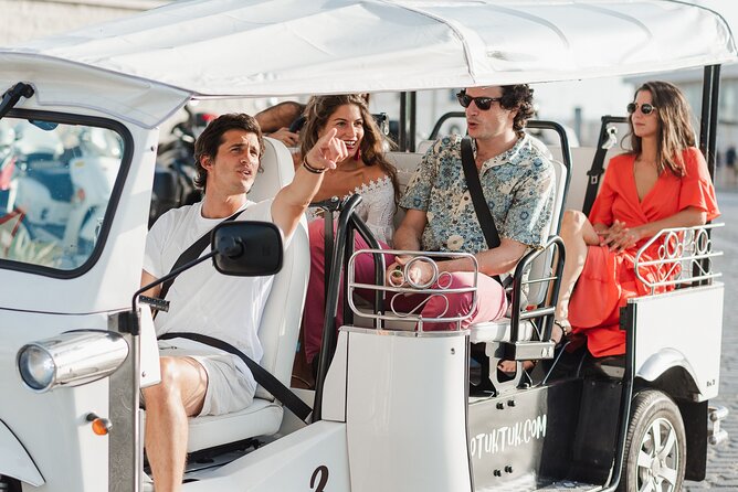 Expert Tour of Malaga in Private Eco Tuk Tuk - Recommended Restaurant (Las Acacias)