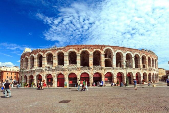 Exploration of Verona + Arena: Walking Tour - Experience Highlights