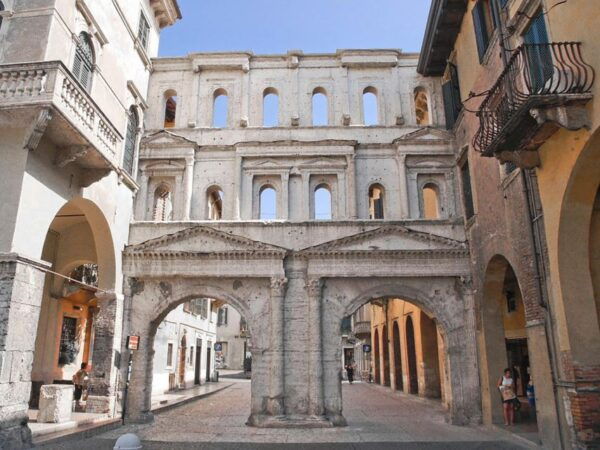 Exploration of Verona + Arena: Walking Tour - What to Bring and Arrive Promptly