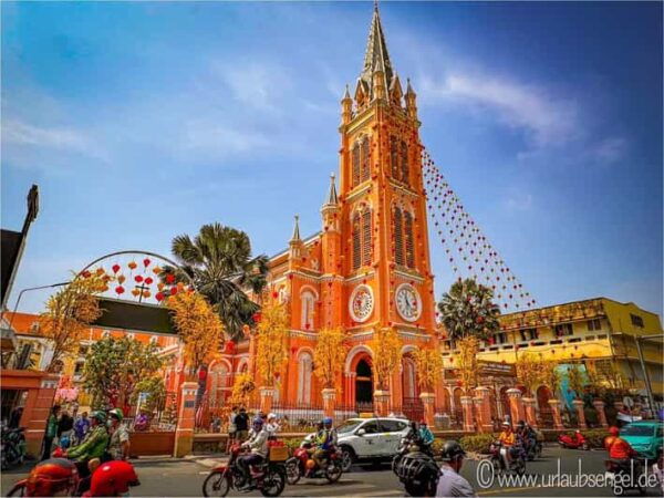 Explore 5 Districts In Ho Chi Minh City By Motorbike - Additional Information and Tips