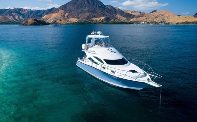 Explore 6 Favorite Destinations in Labuan Bajo - Padar Island