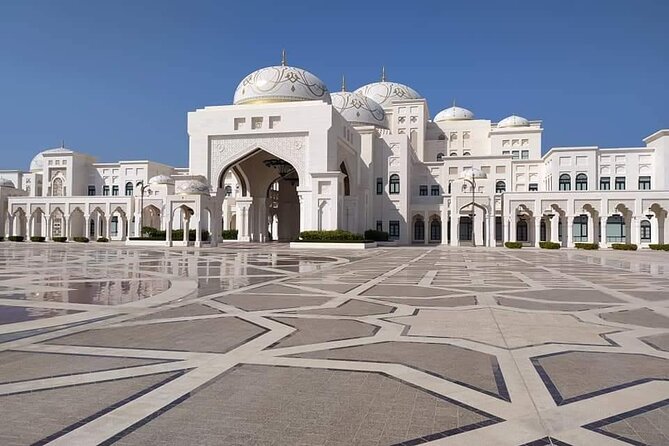 Explore Abu Dhabi With Us From Dubai - Food and Dining in Abu Dhabi