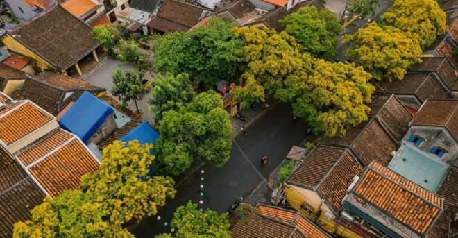 Explore All Famous Places In Ha Noi For 1 Day - Temple of Literature