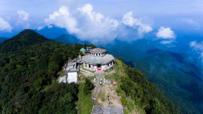 EXPLORE BACH MA NATIONAL PARK AND LAP AN LAGOON - Inclusions
