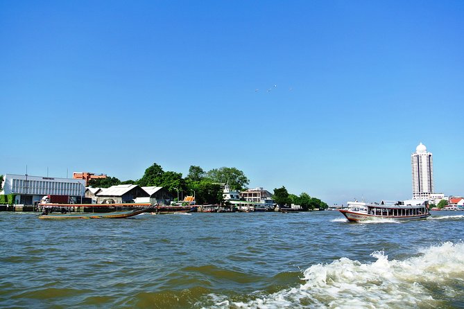 Explore Bangkok's Waterways - Boarding the Longtail Boat