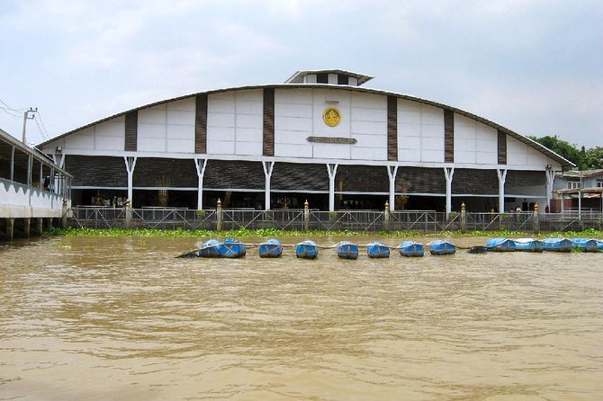 Explore Bangkok's Waterways - Visiting the Emerald Buddha Temple