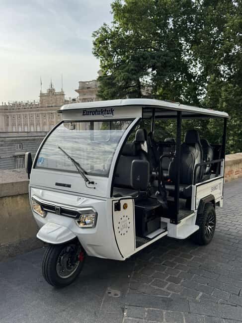 Explore Barcelona comfortably with our electric TukTuks. - Who Would Love This Experience?