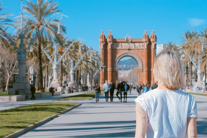 Explore Barcelona in 90 Minutes With a Local - Overview of the Experience