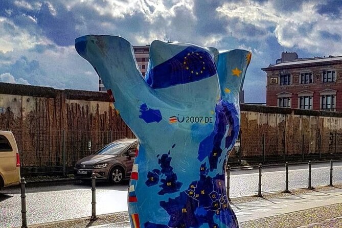 Explore Berlin History and Highlights Sightseeing Tour - Tour Duration and Meeting Point
