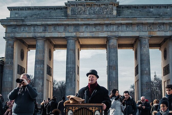 Explore Berlin Wall to Reichstag and Brandenburg Gate Tour - Accessibility Information
