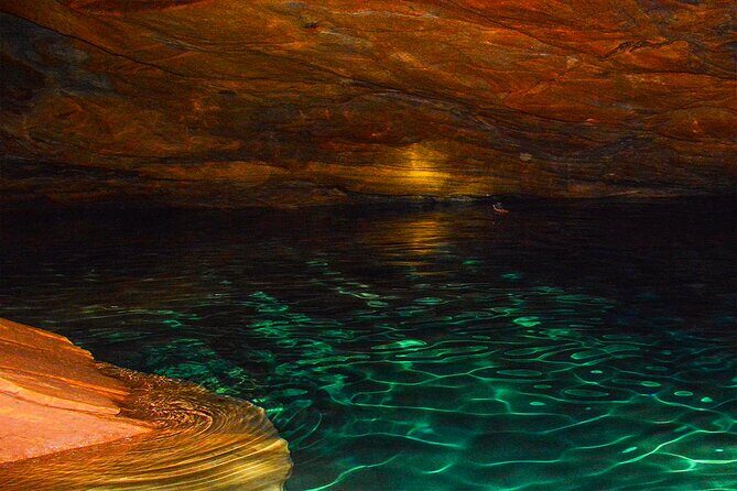 Explore Blue Water Pond Cave from Ella - Good To Know