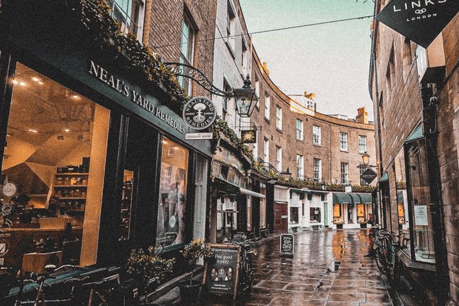 Explore Cambridge Student Life & Top Colleges Walking Tour - Famous Alumni