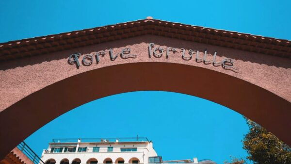 Explore Cannes: Guided Walking Tour With a Local Guide - Tips for an Enjoyable Experience