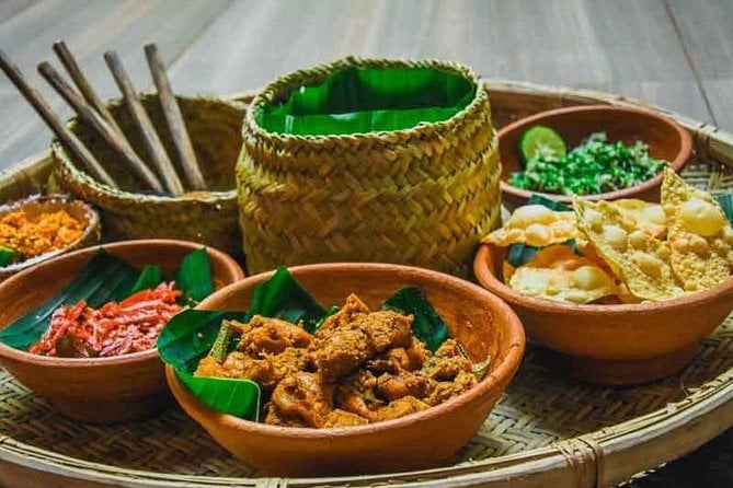 Explore Colombo City With Culinary Experience at Famous Restaurant - Exclusions and Pickup Details