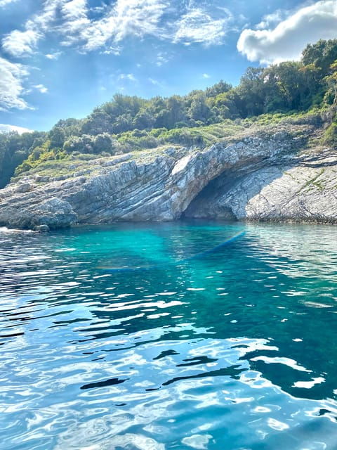 Explore Corfu With Ruby - Private Tour/Excursion - Boat Specifications and Features