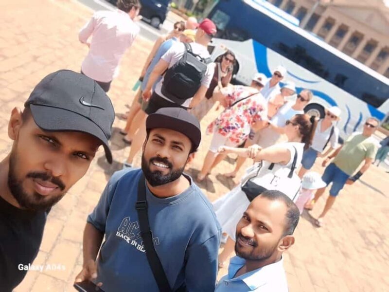 Explore Cultural Colombo and Local Cuisine Tour by bus - A Deep Dive into the Tour: What You Can Expect