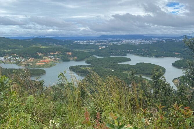Explore Da Lat Hike Samson Peak and Kayak Through Tuyen Lam Lake - Who Will Love This Experience?