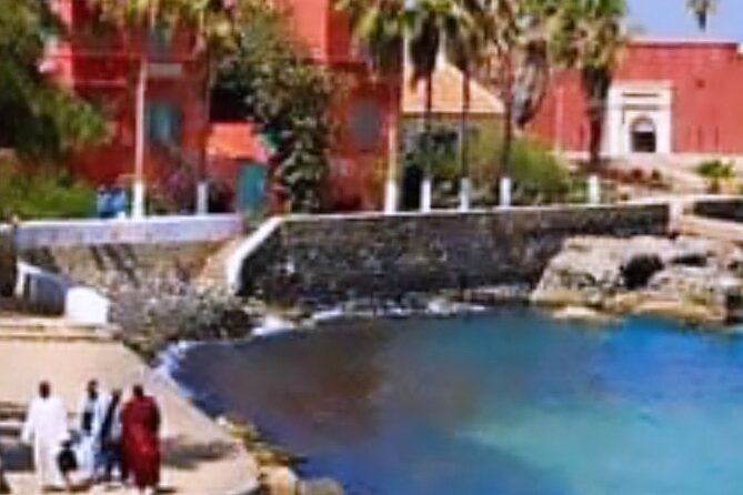 Explore Dakar and Gorée Island Full Day - Significant Landmarks