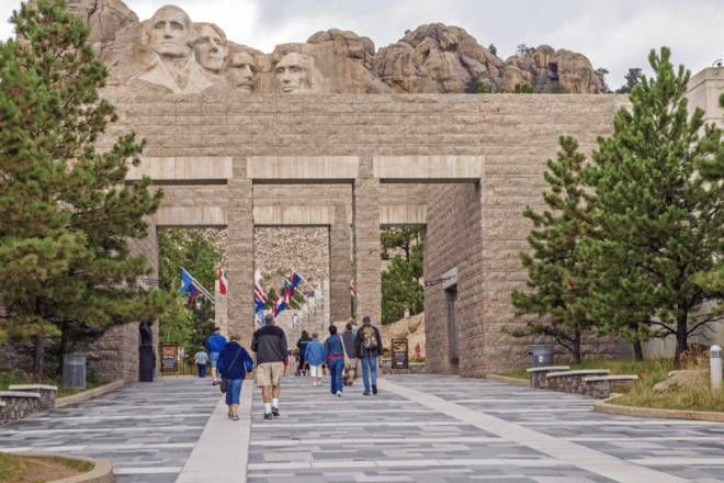 Explore Dakota: Ultimate Driving Tour Bundle - Self-Guided Tour Features