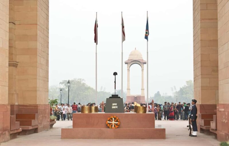 Explore Delhis Rich Heritage from Jaipur - Architectural Marvels and Spiritual Serenity