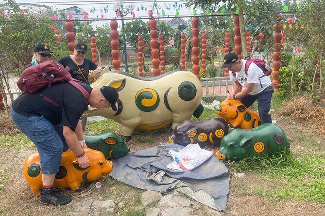 Explore Dong Ho's Folk Painting Heritage by Jeep Car - The Sum Up