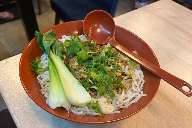 Explore Edinburgh's Asian Quarter & Local Scottish Cuisine - A Closer Look at the Itinerary