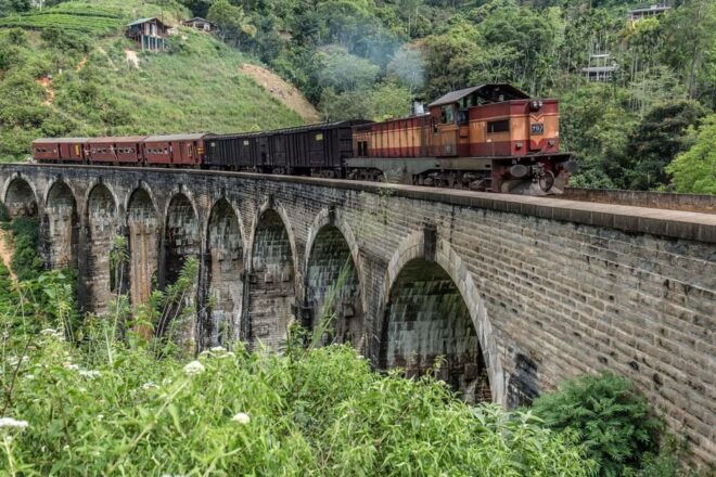 Explore Ellas Charm : Tuk Tuk Transfer to Nine Arch Bridge - Highlights and Features