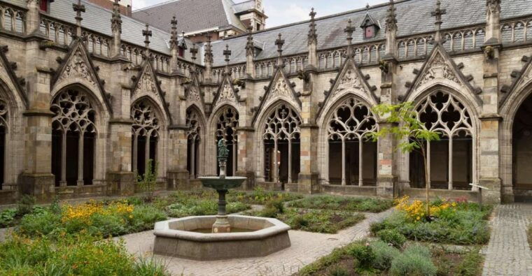 Explore Gems of Utrecht Walking Tour for Couples - Authentic Insights from Past Participants