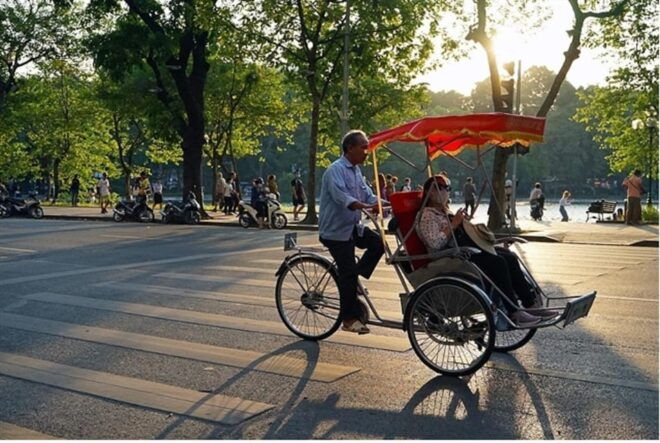 EXPLORE HA NOI CITY TOUR FULL DAY WITH LIMOUSINE GROUP TOUR - Important Dress Code