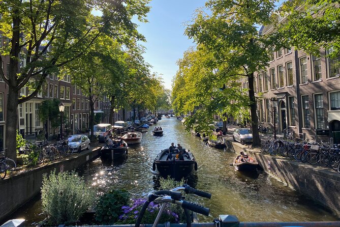 Explore Hidden Streets With Friends - Private Tour - Overview and Experience