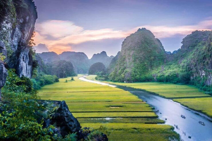 Explore Hoa Lu Ancient Capital, Tam Coc Boat Ride & Mua Cave - Itinerary Highlights