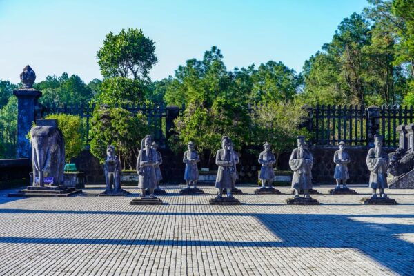 Explore Hue: 2-Day Tour With Hai Van Pass & Marble Mountain - Tips for Travelers
