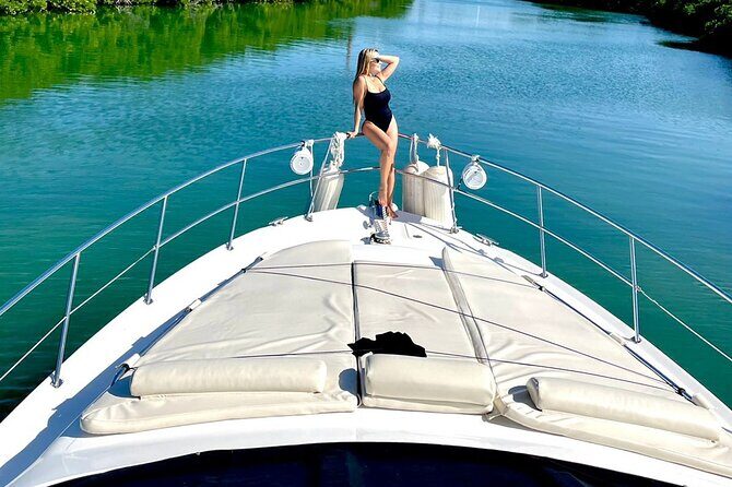 Explore Isla Mujeres by Boat in Cancun - Exploring the Southern Tip: Punta Sur