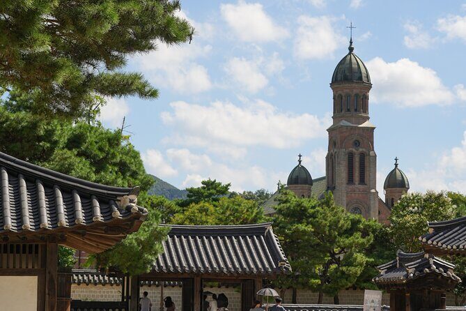 Explore Jeonju/Yeosu/Suncheon with Private Day Tour from Gwangju - Jeonju Hanok Village: Korea’s Traditional Heart