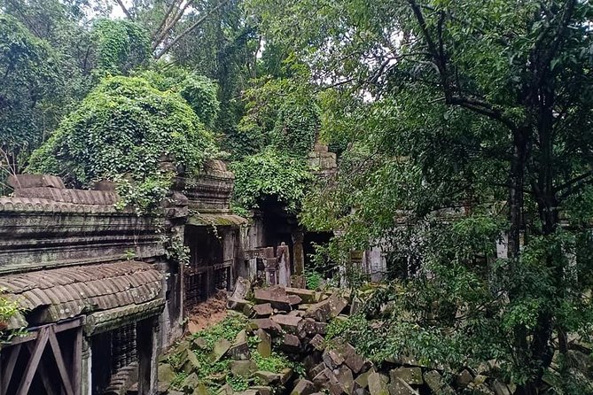 Explore Kompong Khleang Floating Village & Beng Mealea Temple - Price and Booking