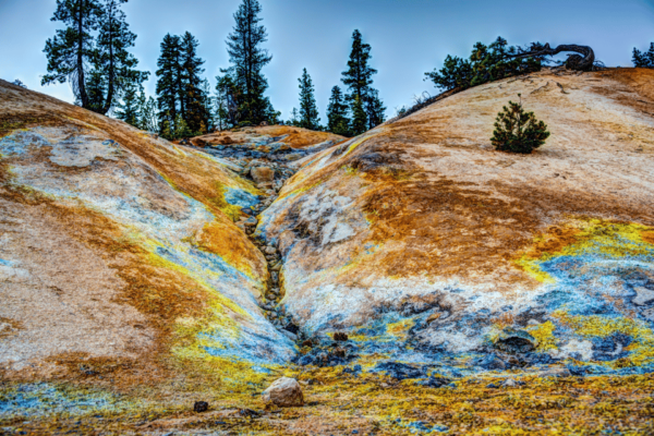 Explore Lassen Volcanic National Park: Driving Tour - Volcanic Landscapes and Geothermal Wonders