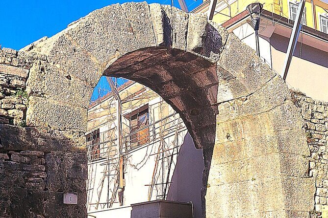 Explore layers of Pula's History in German or English - FAQ