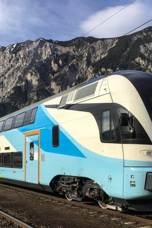 Explore Linz Conveniently With Train Transfer From/To Vienna - Prioritizing Punctuality and Reliability