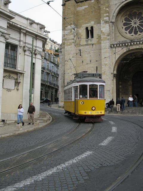 Explore Lisbon: Best of the City in a half day Tour - Why Choose This Tour?