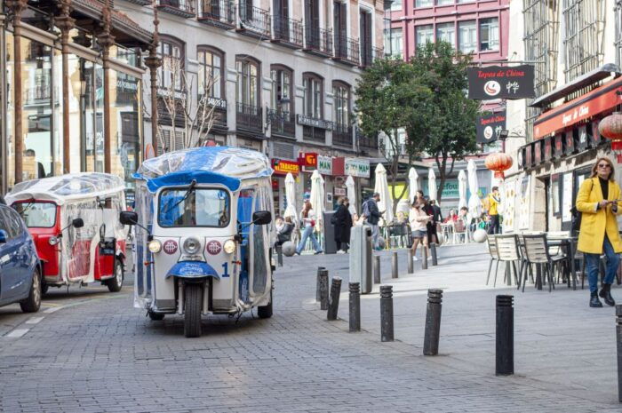 Explore Madrid's Top Sights on an Electric Tuk-Tuk Tour - Customer Feedback and Recommendations