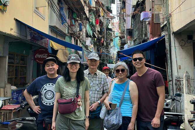 Explore Manila Slums and Hidden Market - A Closer Look at the Tour Experience