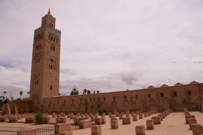 Explore Marrakech Medina: Private Tour Including Bahia Palace Visit - Length of the Tour and Places Visited