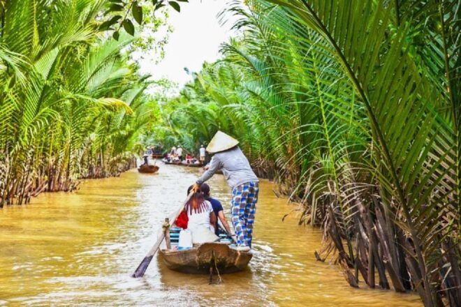 Explore Mekong Delta Tour With Local Guide - Inclusions