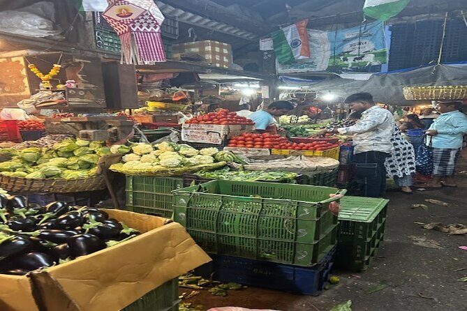 Explore Mumbai Landmarks and Hidden gems - Who Is This Tour Best For?