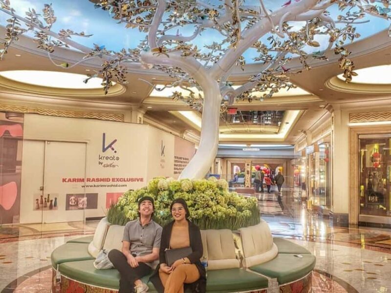 Explore Must-See Spots: Las Vegas Strip Walking Tour - Authentic Experiences and Hidden Tips from Reviewers