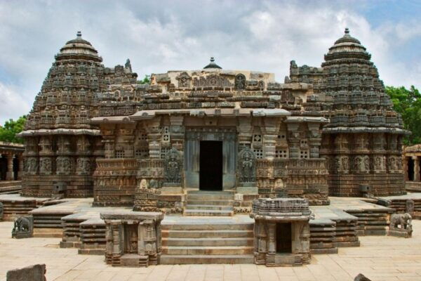 Explore Mysore: Palatial Grandeur & Vibrant Markets - Frequently Asked Questions