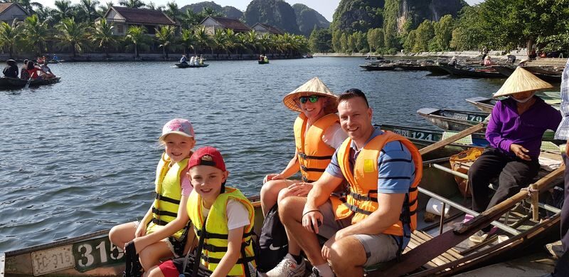 Explore Ninh Binhs Best: Hoa Lu, Tam Coc, and Mua Cave - Tam Coc by sampan, the day’s gentler highlight