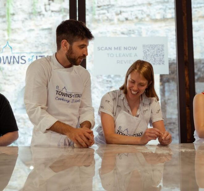 Explore Palermos With a Food Tour & Pizza Making Class - Experience Description
