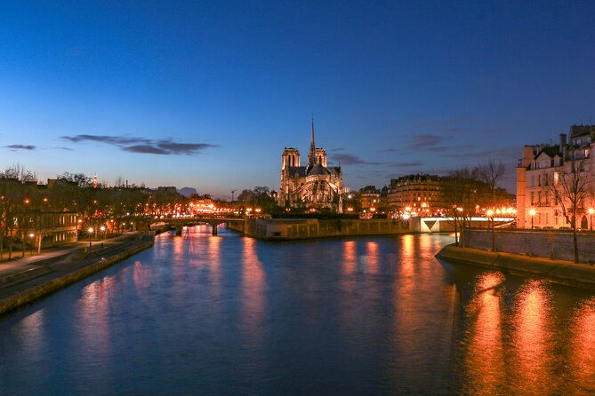 Explore Paris' Best Street Art Quarters With a Local - Montmartre: The Bohemian Artistic Hub